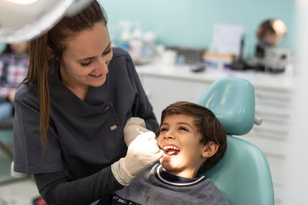 Best Weekend Emergency Dentist in Seymour, WI